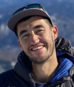 julien-hugues-ecole-parapente-distanciel moniteur de parapente à Distanciel Paragliding, Julien Hugues, école de parapente dans les Alpes